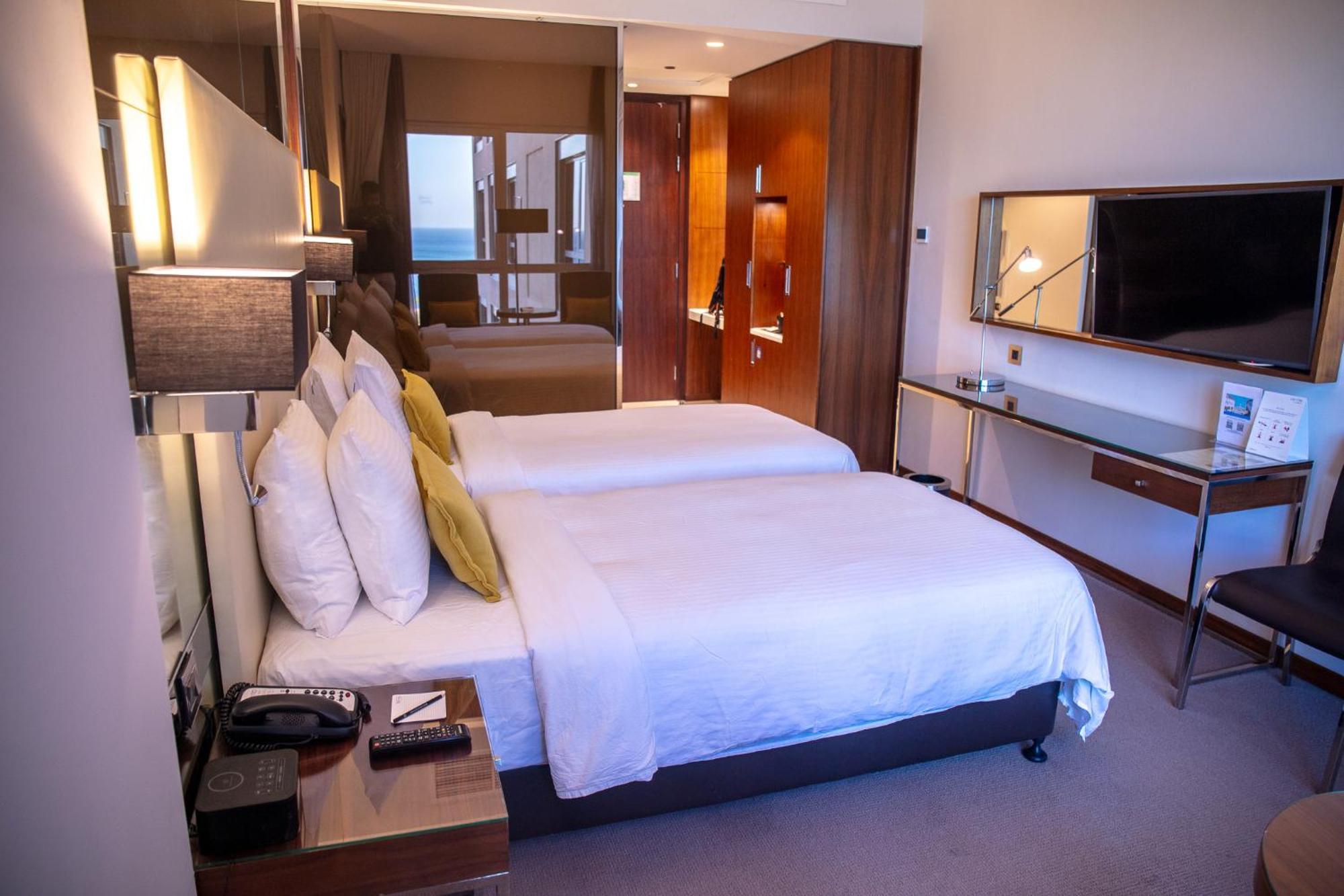 เซ็นโทร คอร์นิช อัลโคบาร์ บาย โรตานา Hotel อัลโคห์บาร์ ภายนอก รูปภาพ