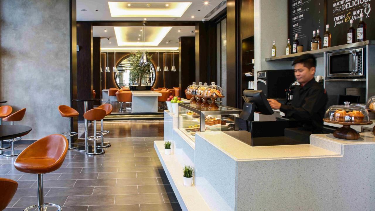 เซ็นโทร คอร์นิช อัลโคบาร์ บาย โรตานา Hotel อัลโคห์บาร์ ภายนอก รูปภาพ