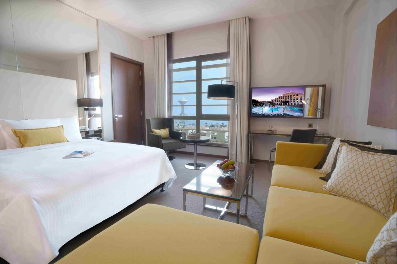 เซ็นโทร คอร์นิช อัลโคบาร์ บาย โรตานา Hotel อัลโคห์บาร์ ภายนอก รูปภาพ