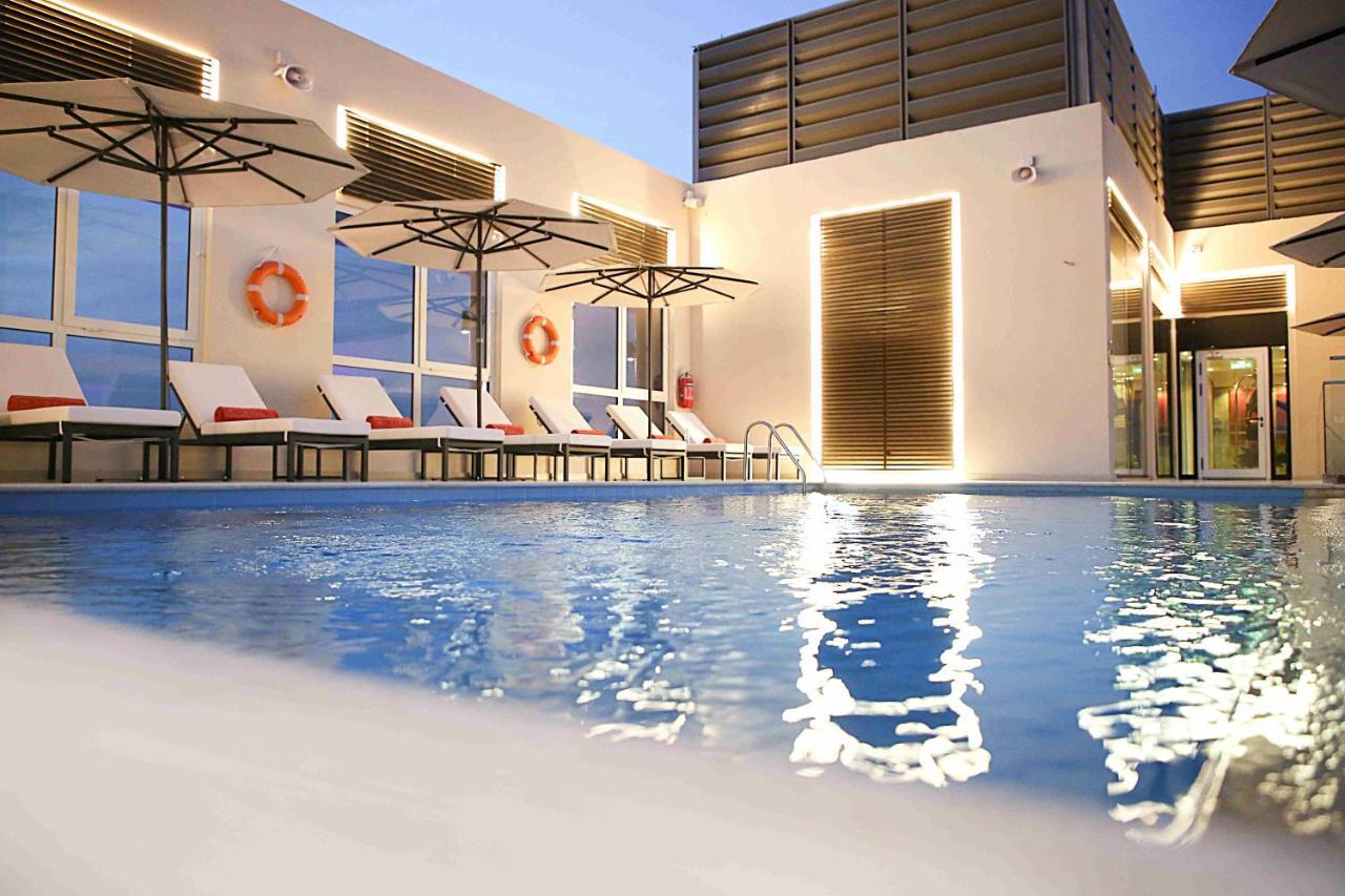 เซ็นโทร คอร์นิช อัลโคบาร์ บาย โรตานา Hotel อัลโคห์บาร์ ภายนอก รูปภาพ